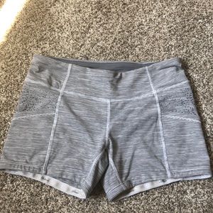 Lululemon spandex shorts size 6